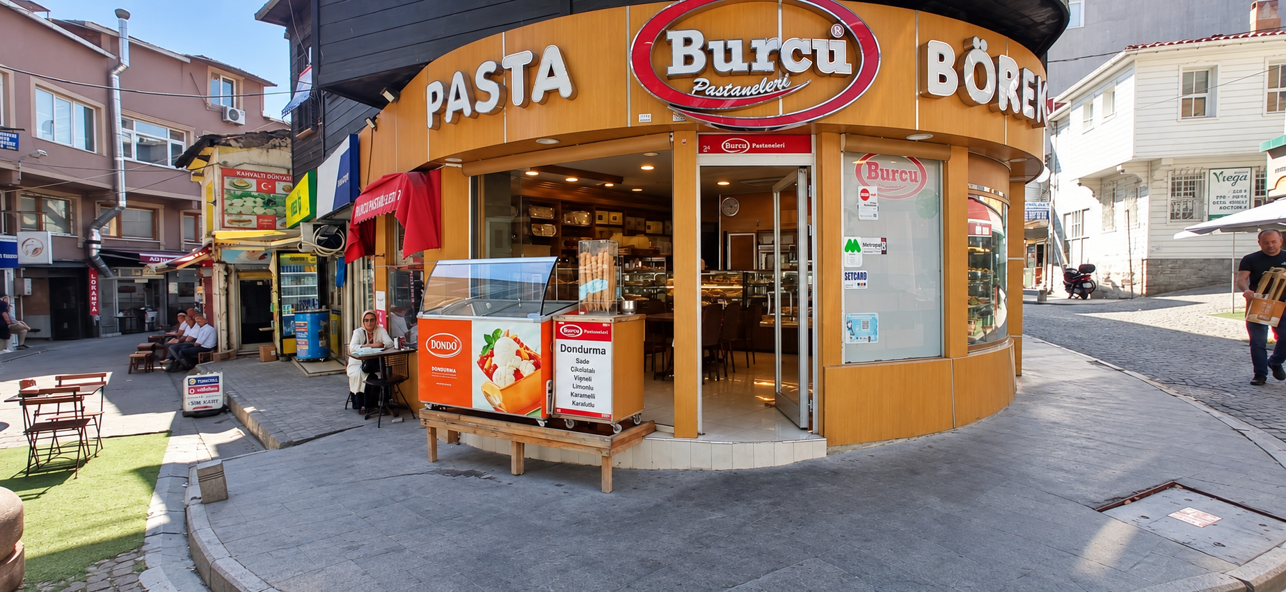 Burcu Pastaneleri İstinye şubesinin dış cephesi